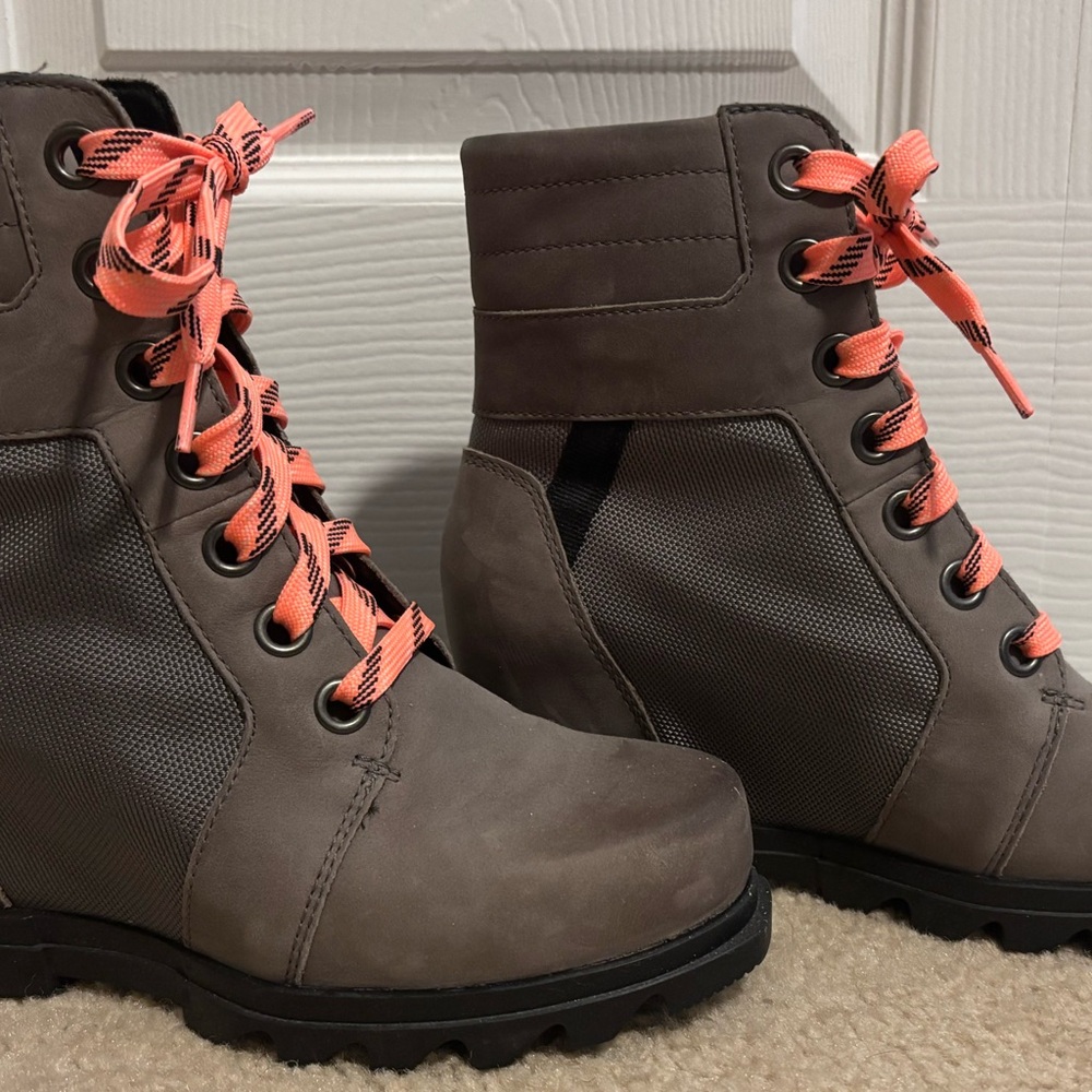 Sorel Brown and Pink Lace Up Boots with Rugged Sole